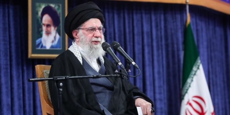 Iran’s Supreme Leader Urges Trump to Address US Domestic Issues Amid Protest Unrest