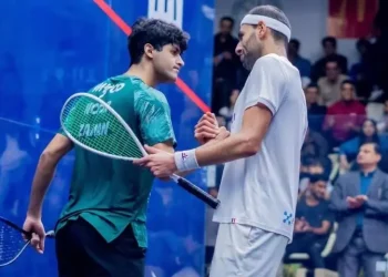 Noor Zaman gives former world champion a run for his money before exiting Karachi Open