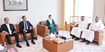 Pak Qatar discuss boosting trade