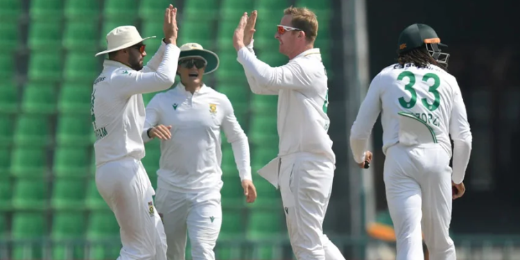 Pak and SA test match jpg