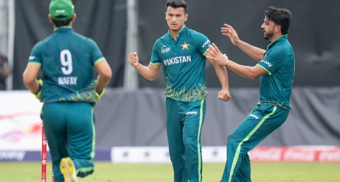 Pak clinches honkong super sixes