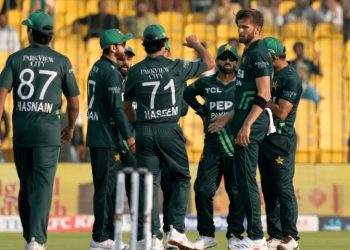 Pak star fail to break into top 10