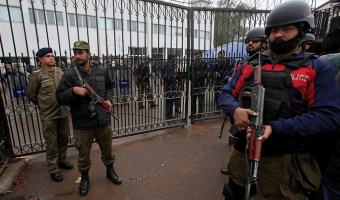 Pak tightens security for sri lanka