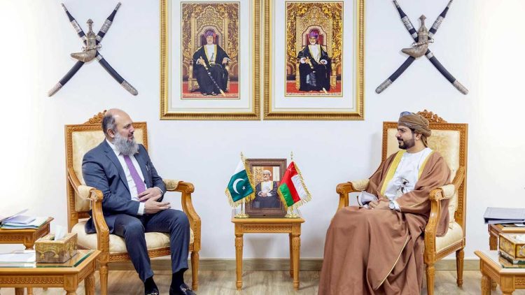 Pakistan Offers Oman Access to Gwadar, Karachi Ports