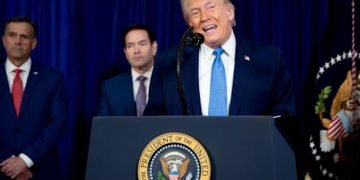 Trump Announces US Will Decide Which Oil Firms Invest in Venezuela