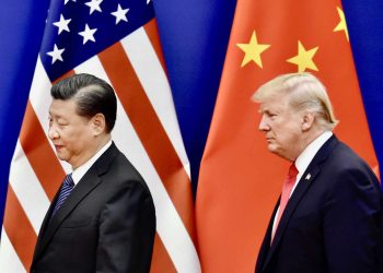 trump threatens china