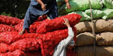 Inflation expected to rise slightly in March