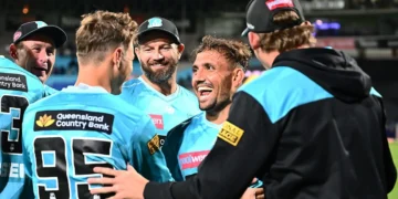 Zaman Khan Secures Brisbane Heat Win with Tight Final Over in BBL 15