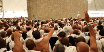 Pilgrims stone the devil as Haj nears end in Saudi Arabia